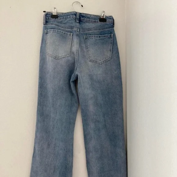 Distressed flare mom jeans ABOUND size 27 - Picture 4 of 4